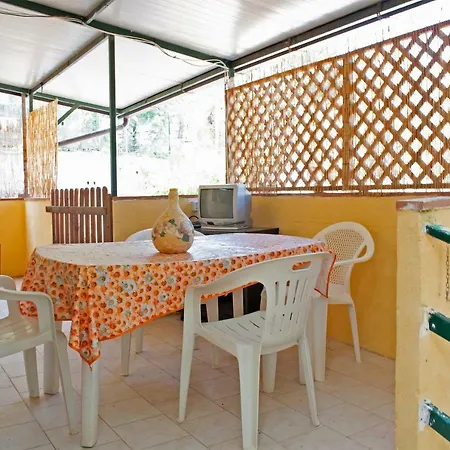 Il Giardino Degli Ulivi בית נופש פאלינורו